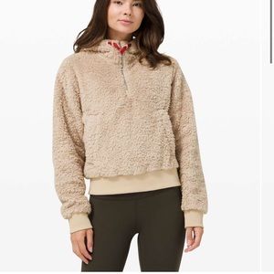 Lululemon Oh So Sherpa Half Zip in Trench size 8